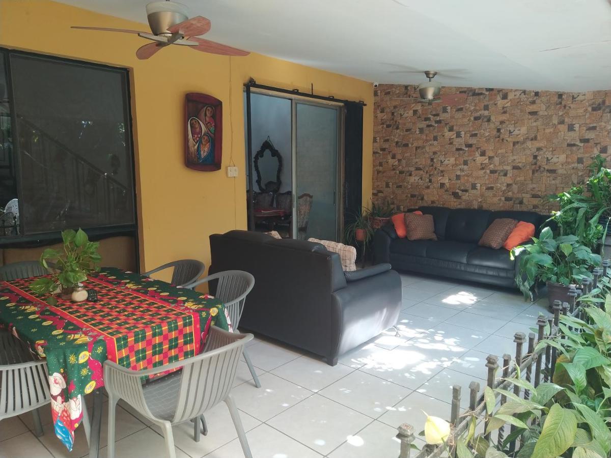 Hotel Antiguo Antiguo Cuscatlán 外观 照片