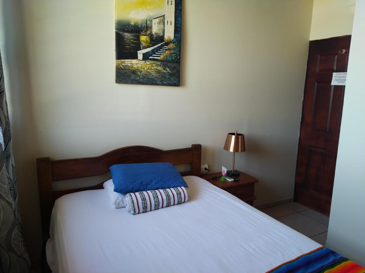 Hotel Antiguo Antiguo Cuscatlán 客房 照片
